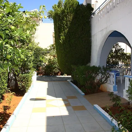 Aparthotel Villa Anna 3*