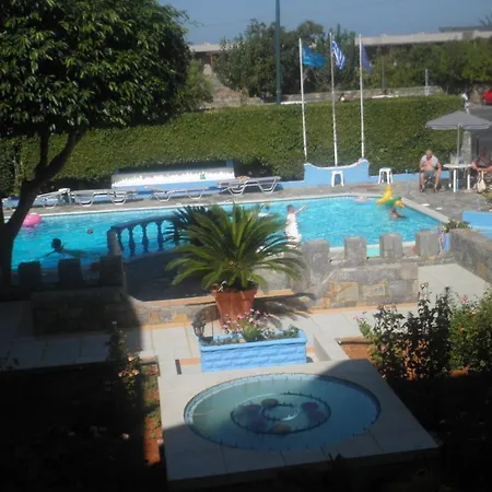 מלון דירות Villa Anna 3*